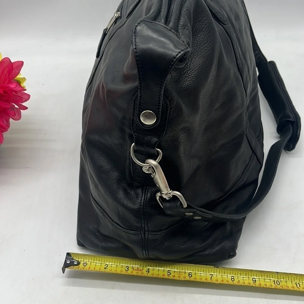 Canyon Outback Large Black Duffle Weekender Premium Quality Leather Bag TOT10064